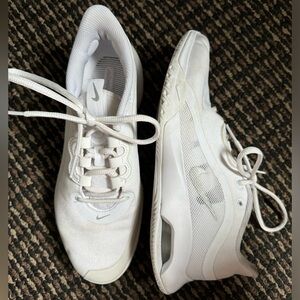 Nike Air Max Tennis Shoes Women Size 7